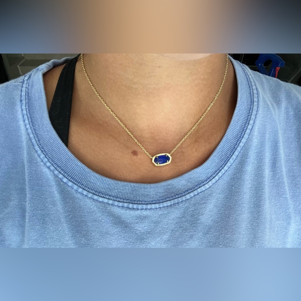Royal blue kendra scott necklace